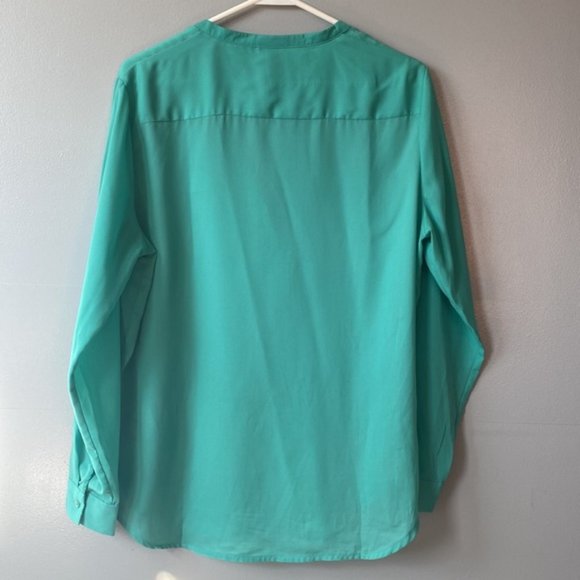 Mossimo Deep V Blouse - Picture 2 of 8